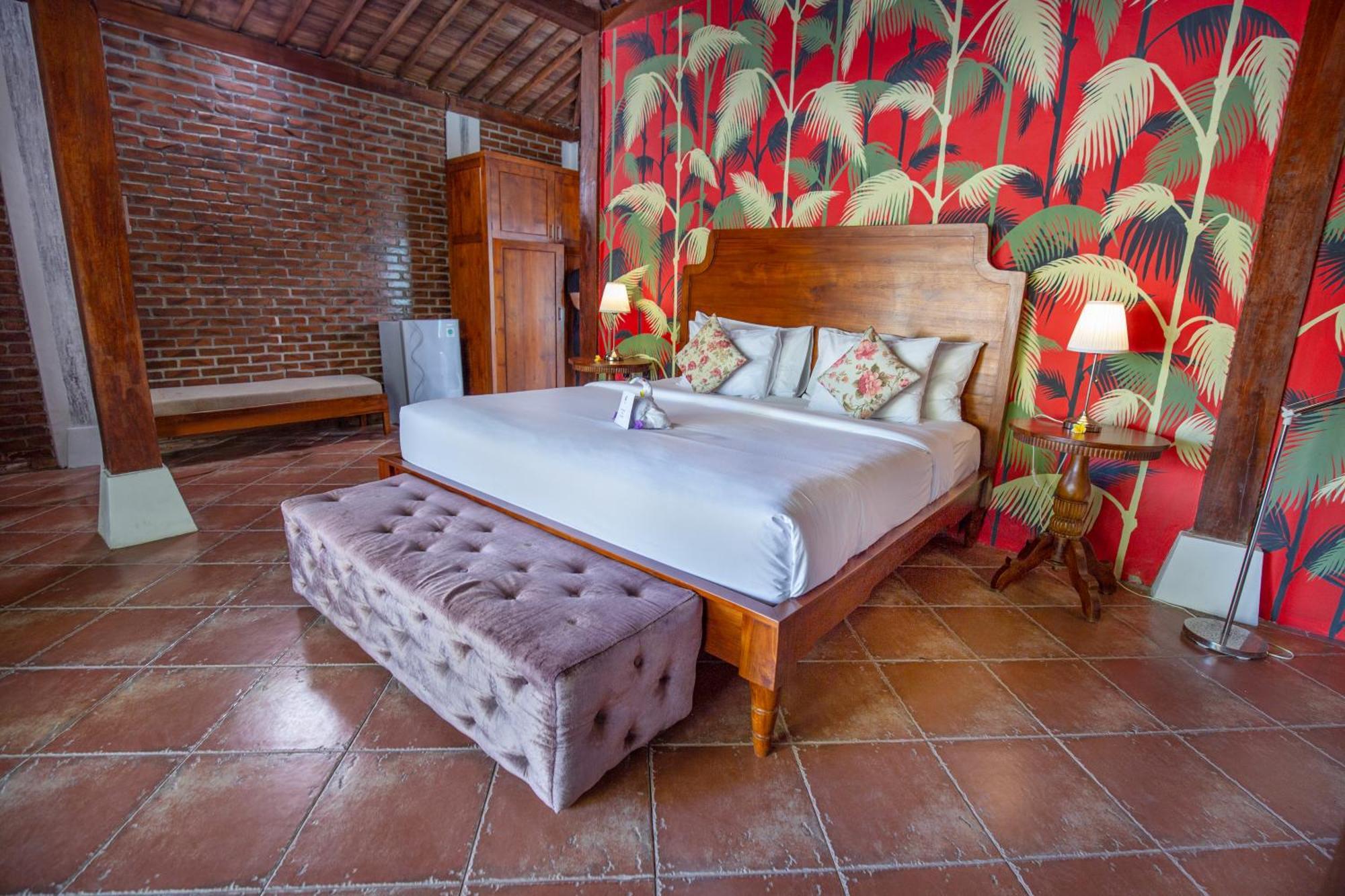 Frii Resort Гили Траванган Экстерьер фото
